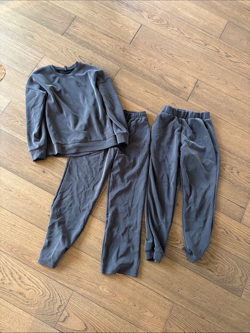 Lazy pants three-piece sweatsuit size medium